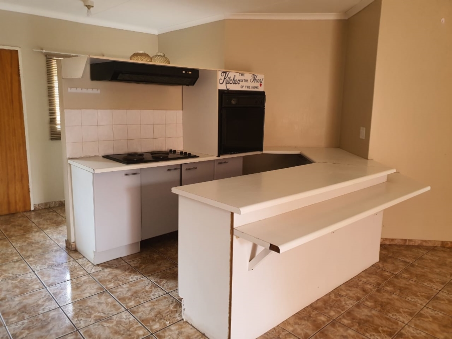 2 Bedroom Property for Sale in Pellissier Free State